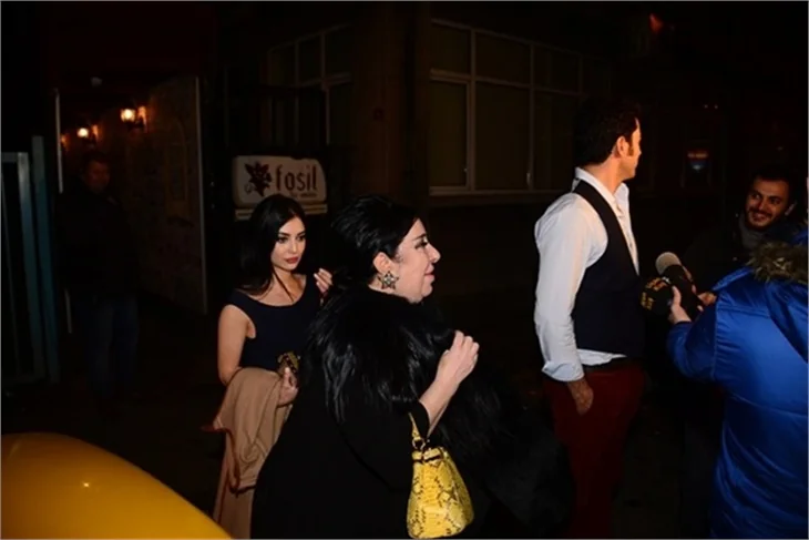 Bergüzar Korel'in partisine ünlü akını!