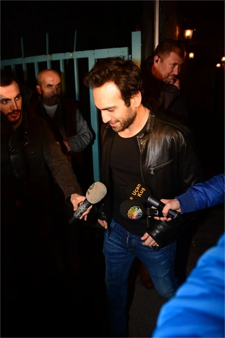 Bergüzar Korel'in partisine ünlü akını!