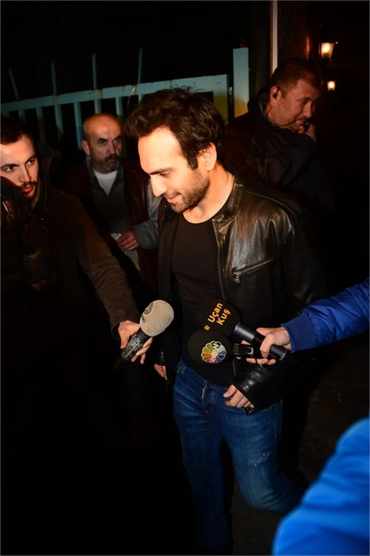 Bergüzar Korel'in partisine ünlü akını!