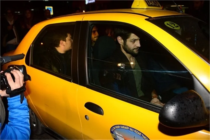 Bergüzar Korel'in partisine ünlü akını!