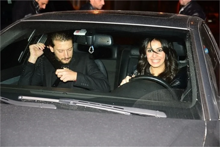 Bergüzar Korel'in partisine ünlü akını!