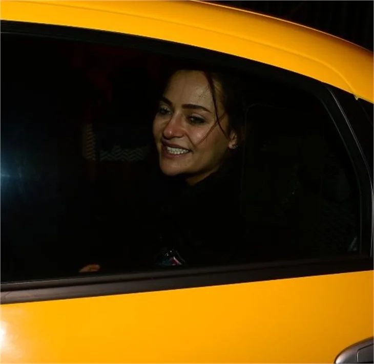 Bergüzar Korel'in partisine ünlü akını!