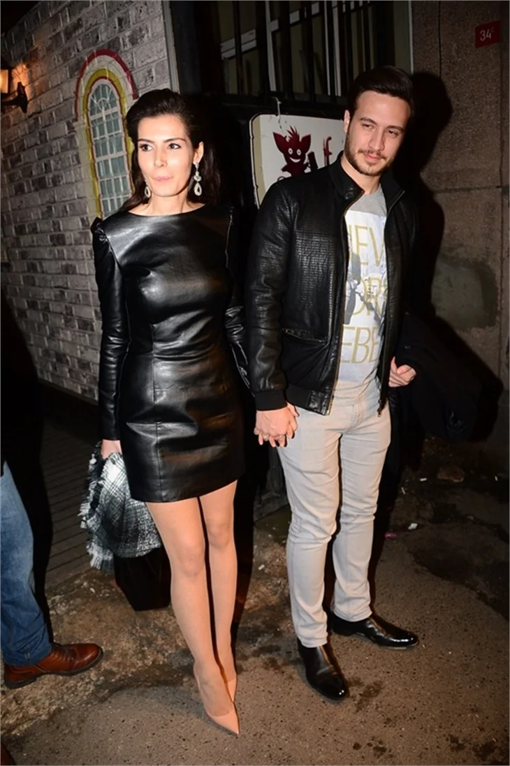 Bergüzar Korel'in partisine ünlü akını!