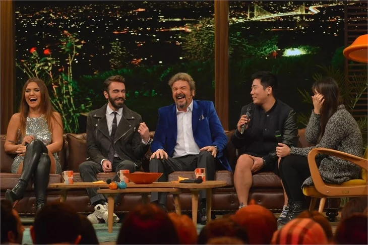 Beyaz Show'da kahkaha tufanı!