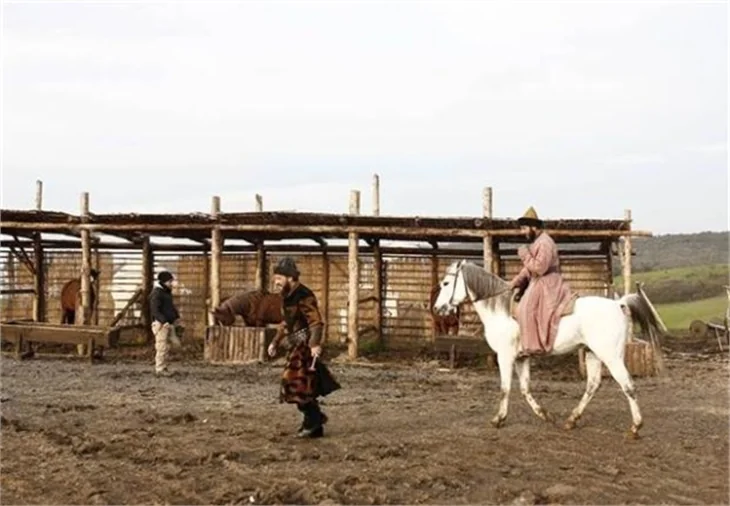 Diriliş "Ertuğul" dizi setine sürpriz ziyaret