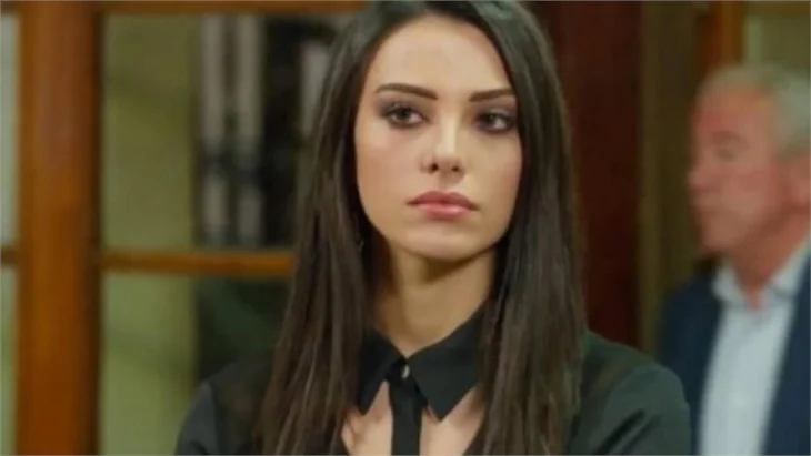 "Kara Para Aşk" dizisinde sürpriz ayrılık