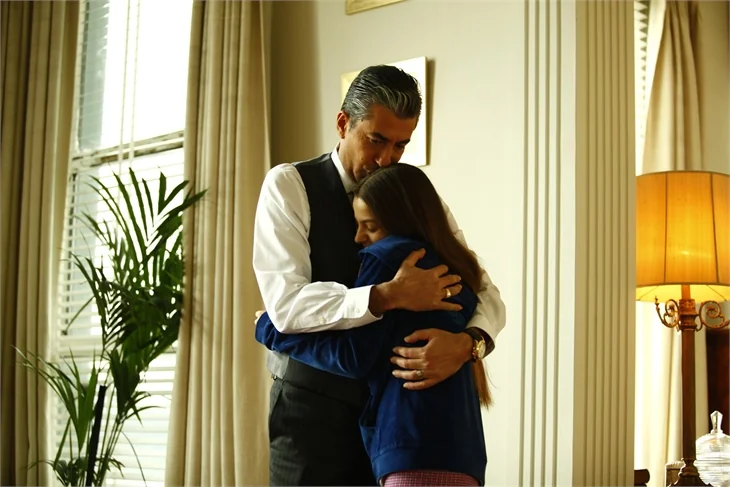 "Paramparça"da büyük ittifak!
