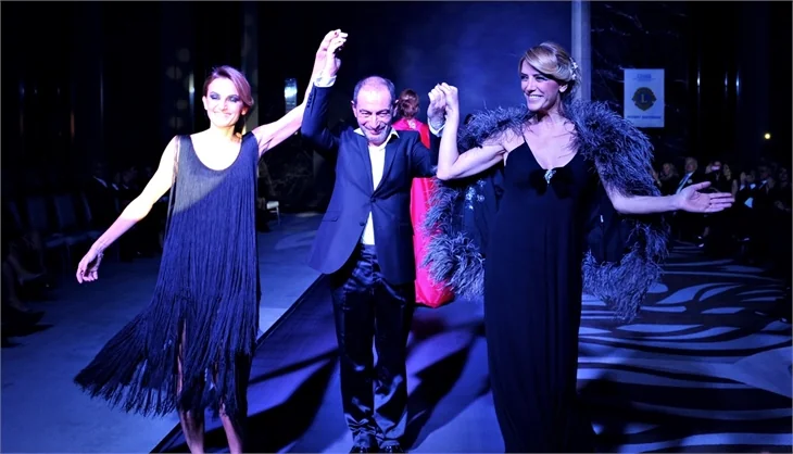 Mehmet Köymen defilesi!