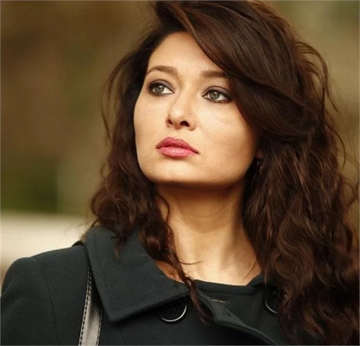 "Paramparça" neden bu kadar tuttu?