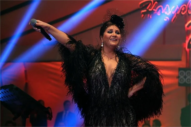 Sibel Can, Güzel Köylü'de!