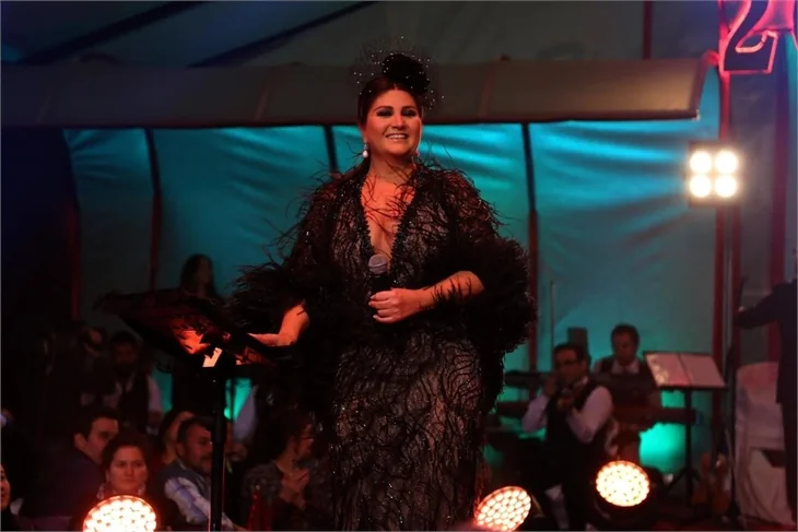 Sibel Can, Güzel Köylü'de!