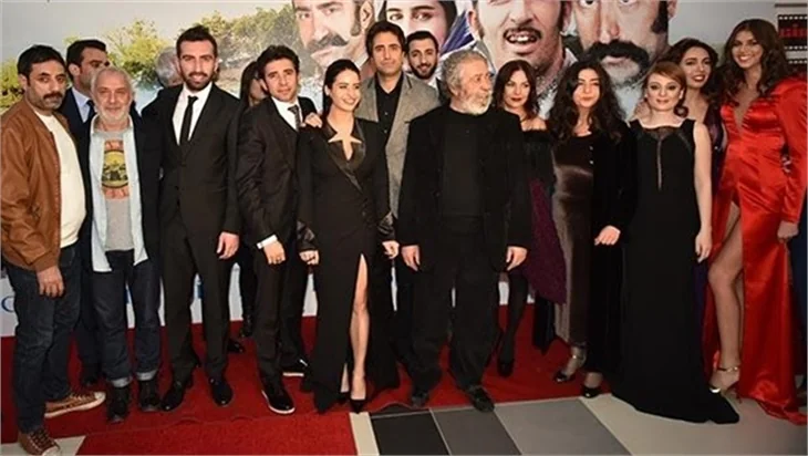 Mucize filminin galasına ünlü yağmuru!