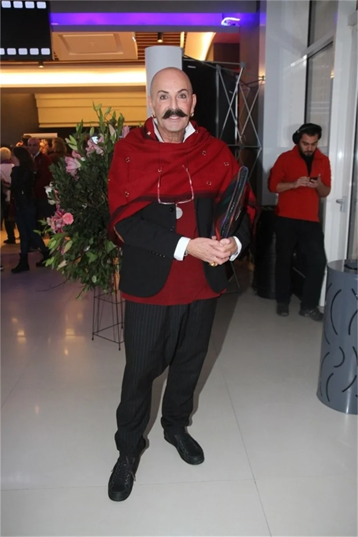 Mucize filminin galasına ünlü yağmuru!