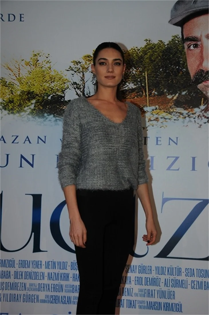Mucize filminin galasına ünlü yağmuru!