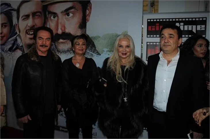Mucize filminin galasına ünlü yağmuru!
