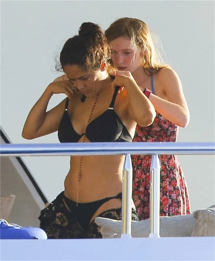 Salma Hayek formunda!