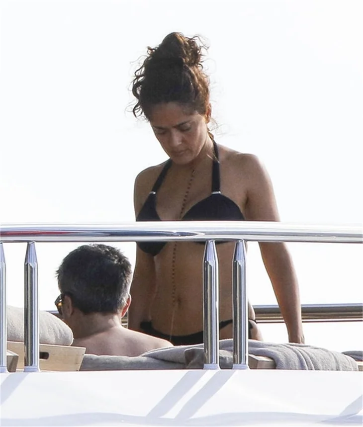Salma Hayek formunda!