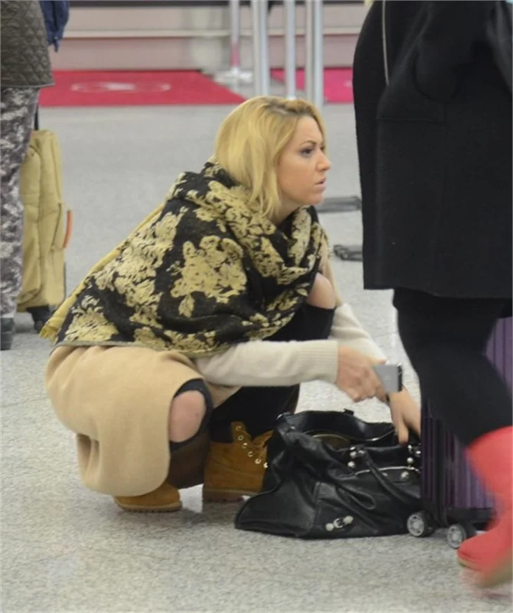 Hadise makyajsız yakalanınca..