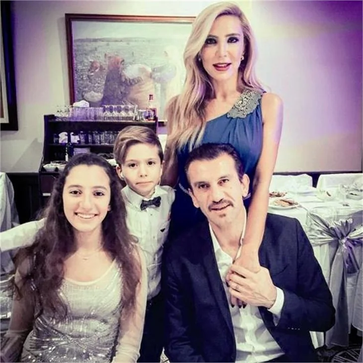 Ünlüler yeni yıla böyle girdi!