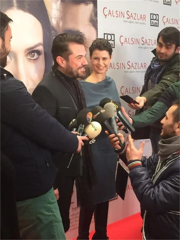 'Çalsın Sazlar' filminin galasına ünlü akını!