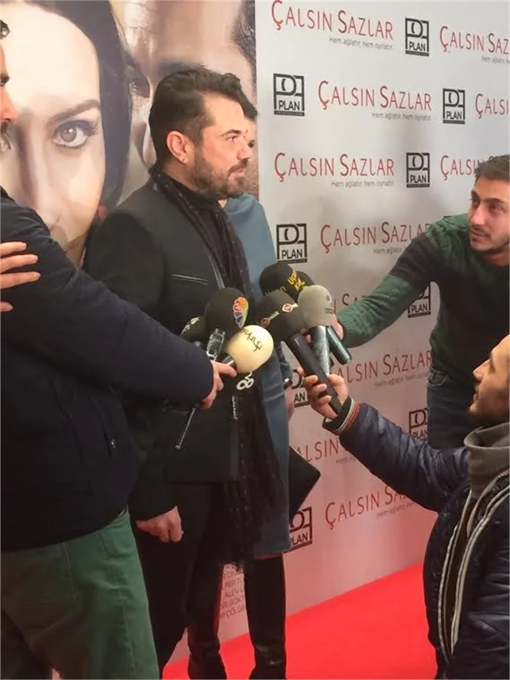 'Çalsın Sazlar' filminin galasına ünlü akını!