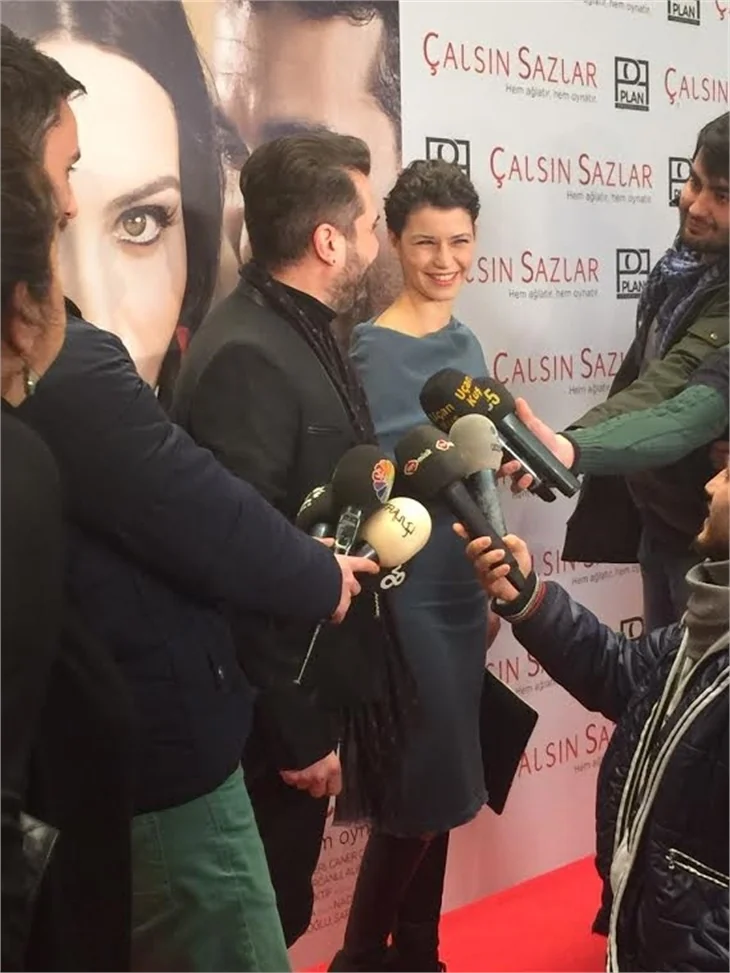 'Çalsın Sazlar' filminin galasına ünlü akını!