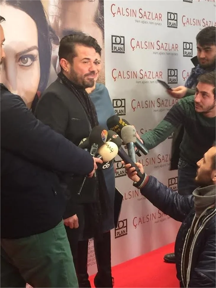 'Çalsın Sazlar' filminin galasına ünlü akını!