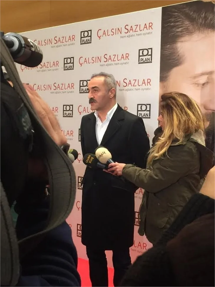 'Çalsın Sazlar' filminin galasına ünlü akını!
