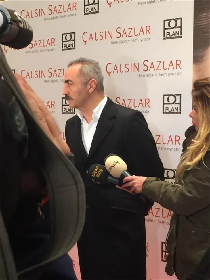 'Çalsın Sazlar' filminin galasına ünlü akını!