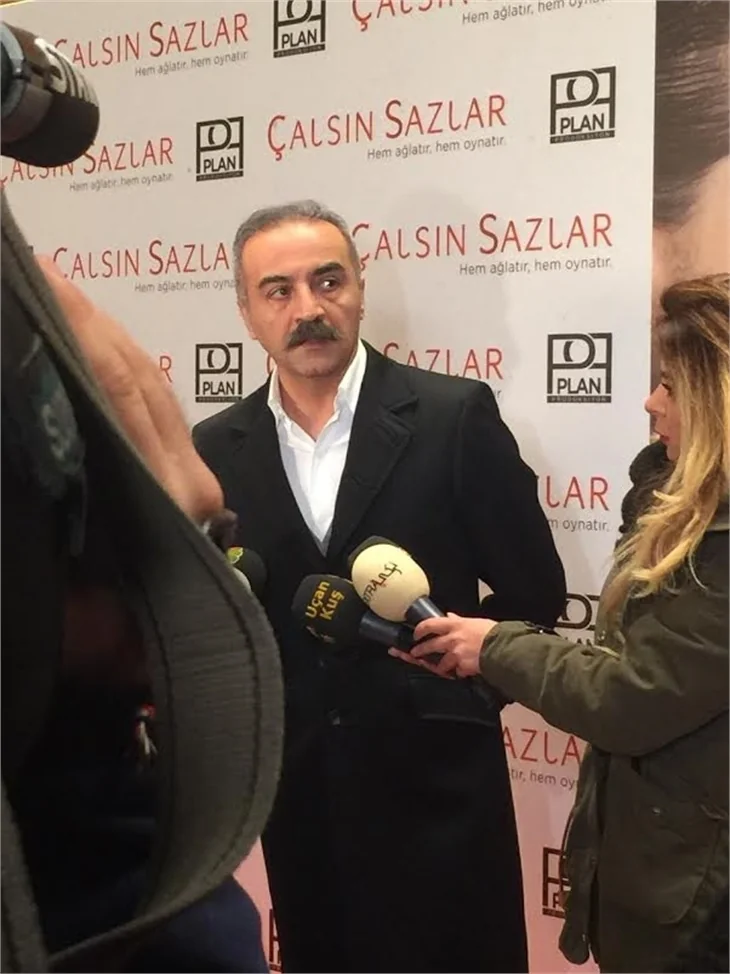 'Çalsın Sazlar' filminin galasına ünlü akını!