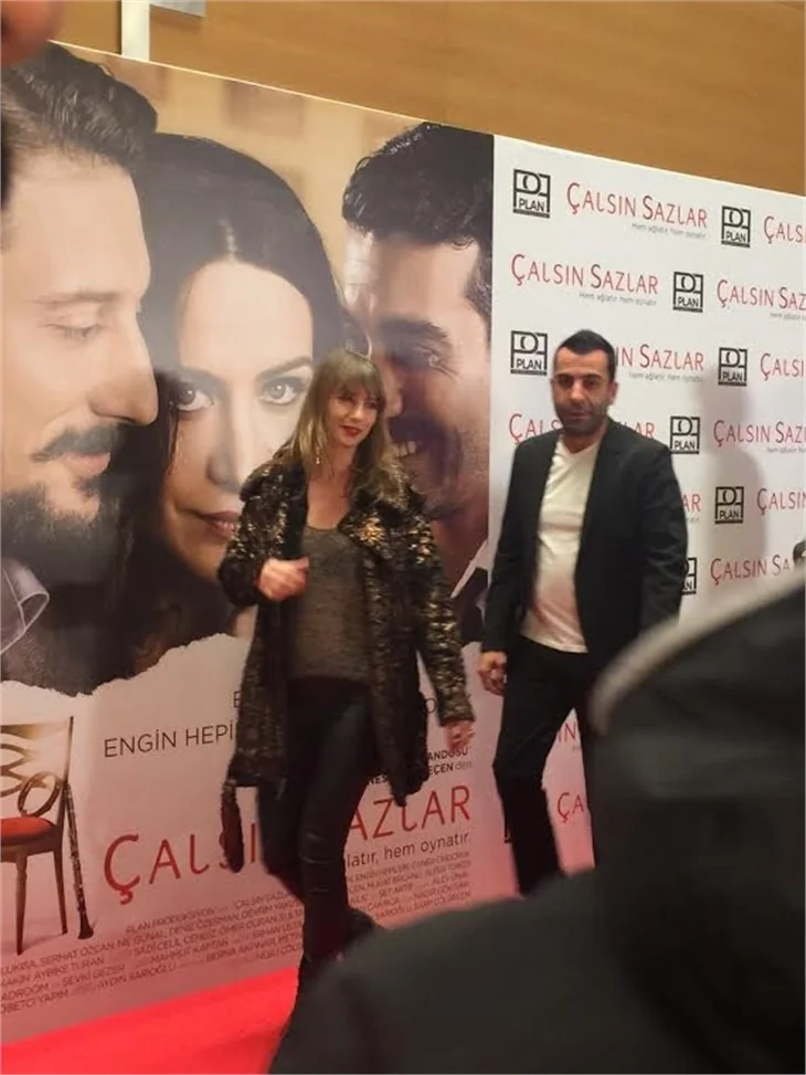 'Çalsın Sazlar' filminin galasına ünlü akını!