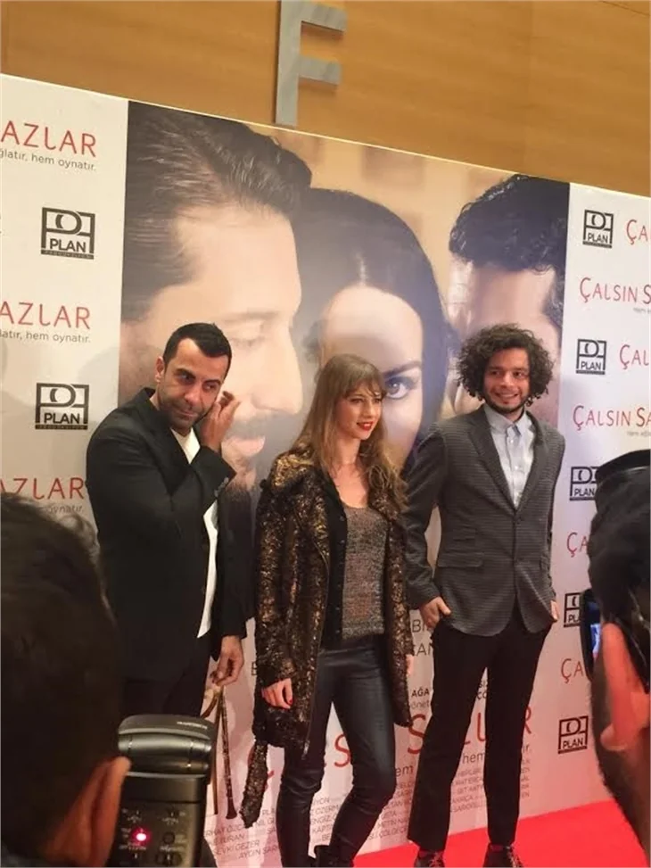 'Çalsın Sazlar' filminin galasına ünlü akını!