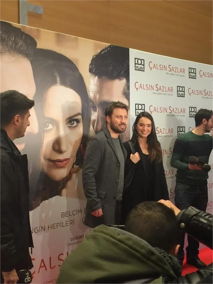 'Çalsın Sazlar' filminin galasına ünlü akını!