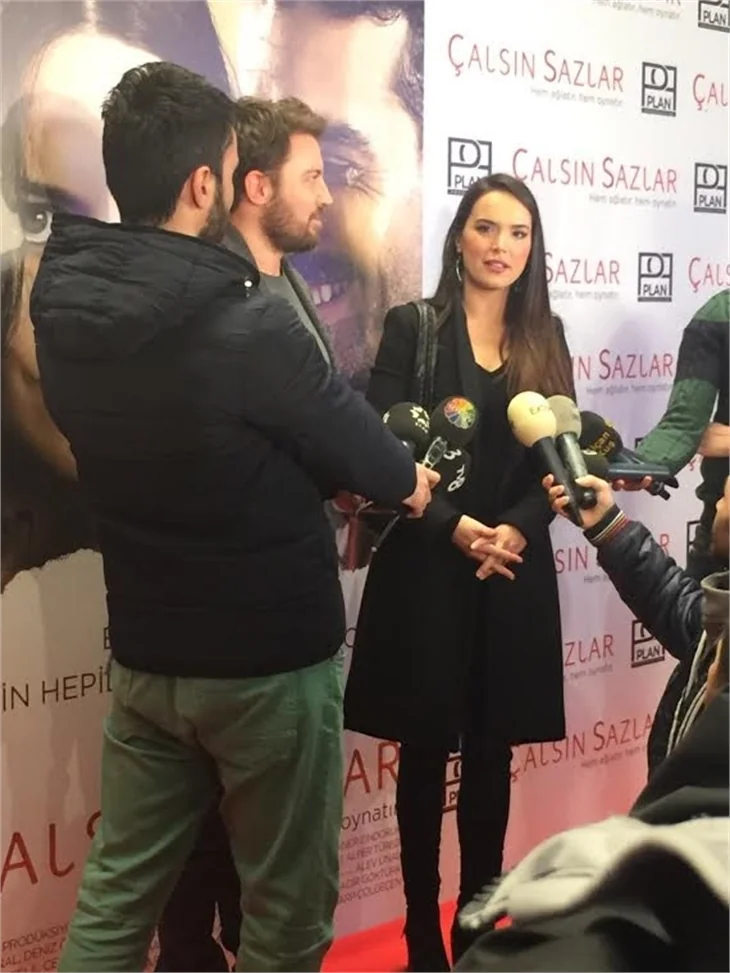 'Çalsın Sazlar' filminin galasına ünlü akını!