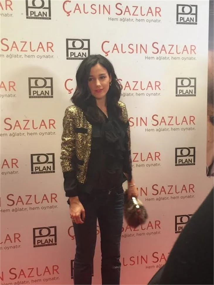 'Çalsın Sazlar' filminin galasına ünlü akını!