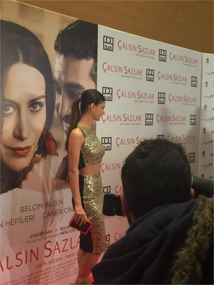 'Çalsın Sazlar' filminin galasına ünlü akını!