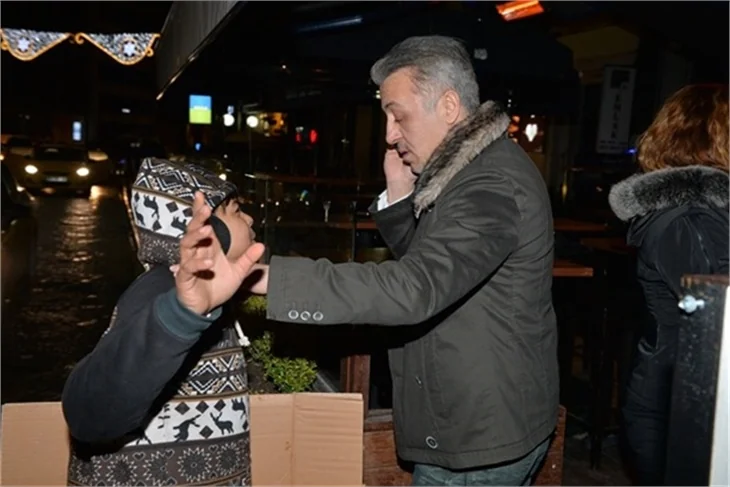 Doğum günü partisine ünlü akını!
