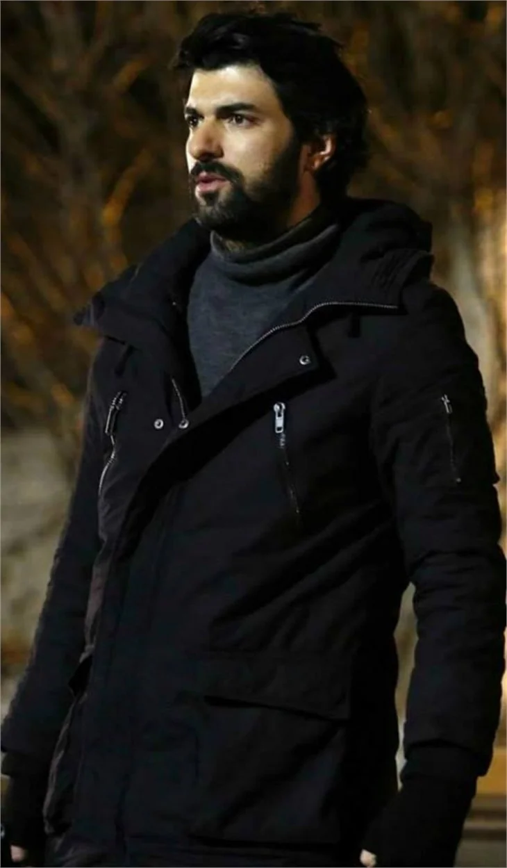 "Kara Para Aşk"ta Ömer, abisinin peşinde!