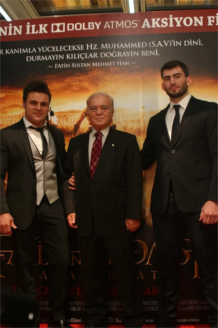 “Fatih'in Fedaisi Kara Murat"ın galası yapıldı!