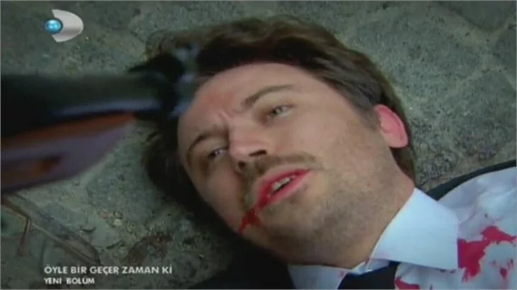 "Öyle Bir Geçer Zaman Ki" ekibi buluştu!