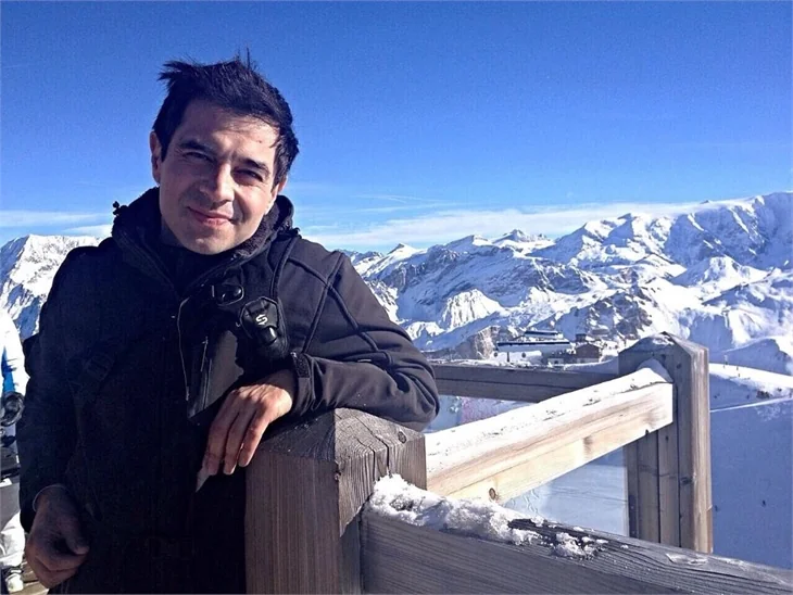 Cansel Elçin'in Fransa molası!