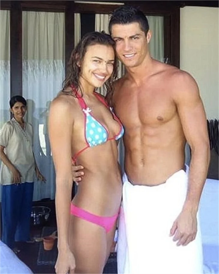 Irina Shayk, Ronaldo'yu terk etti!