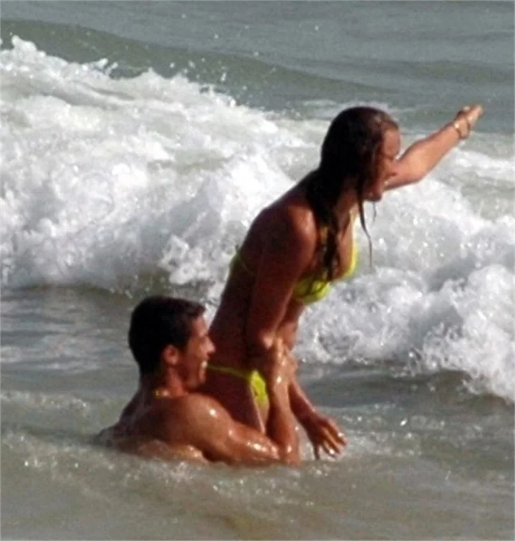 Irina Shayk, Ronaldo'yu terk etti!
