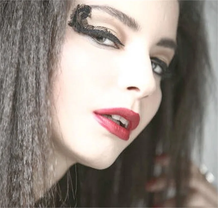 Merve Boluğur'un instagram halleri!