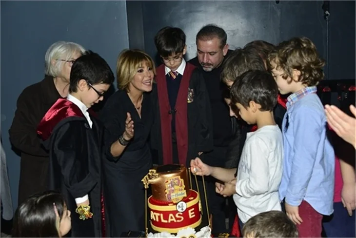 Gülben Ergen’in çocuklarının doğum günü aileyi buluşturdu!