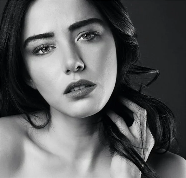 Kiraz Mevsimi'nin Öykü'sü Özge Gürel hakkında bilinmeyenler