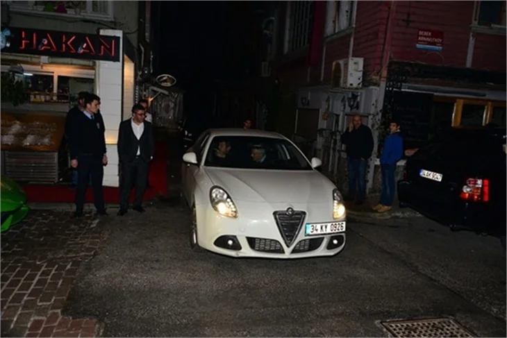 Asena Erkin'den milyonluk kaza!