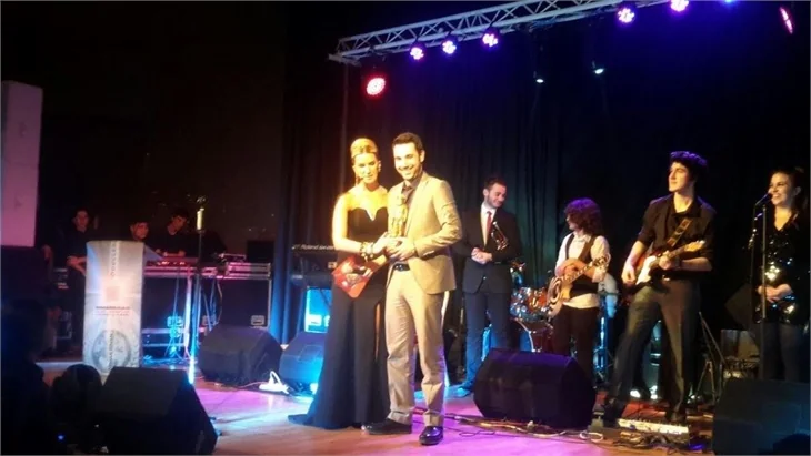 “Beni Böyle Sev” 2015'e ödülle başladı!