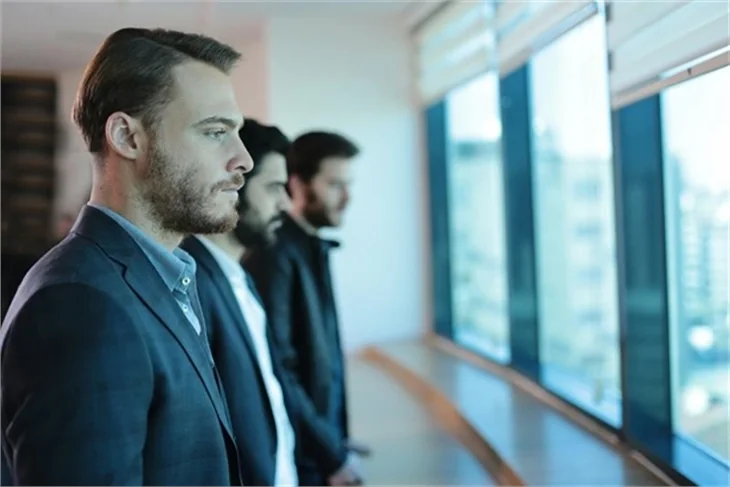 Şeref Meselesi'nde Emir ile Kübra nikah masasında!