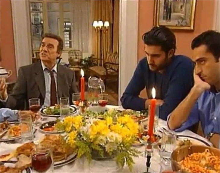 Yılan Hikayesi dizisinden kimler çıktı?